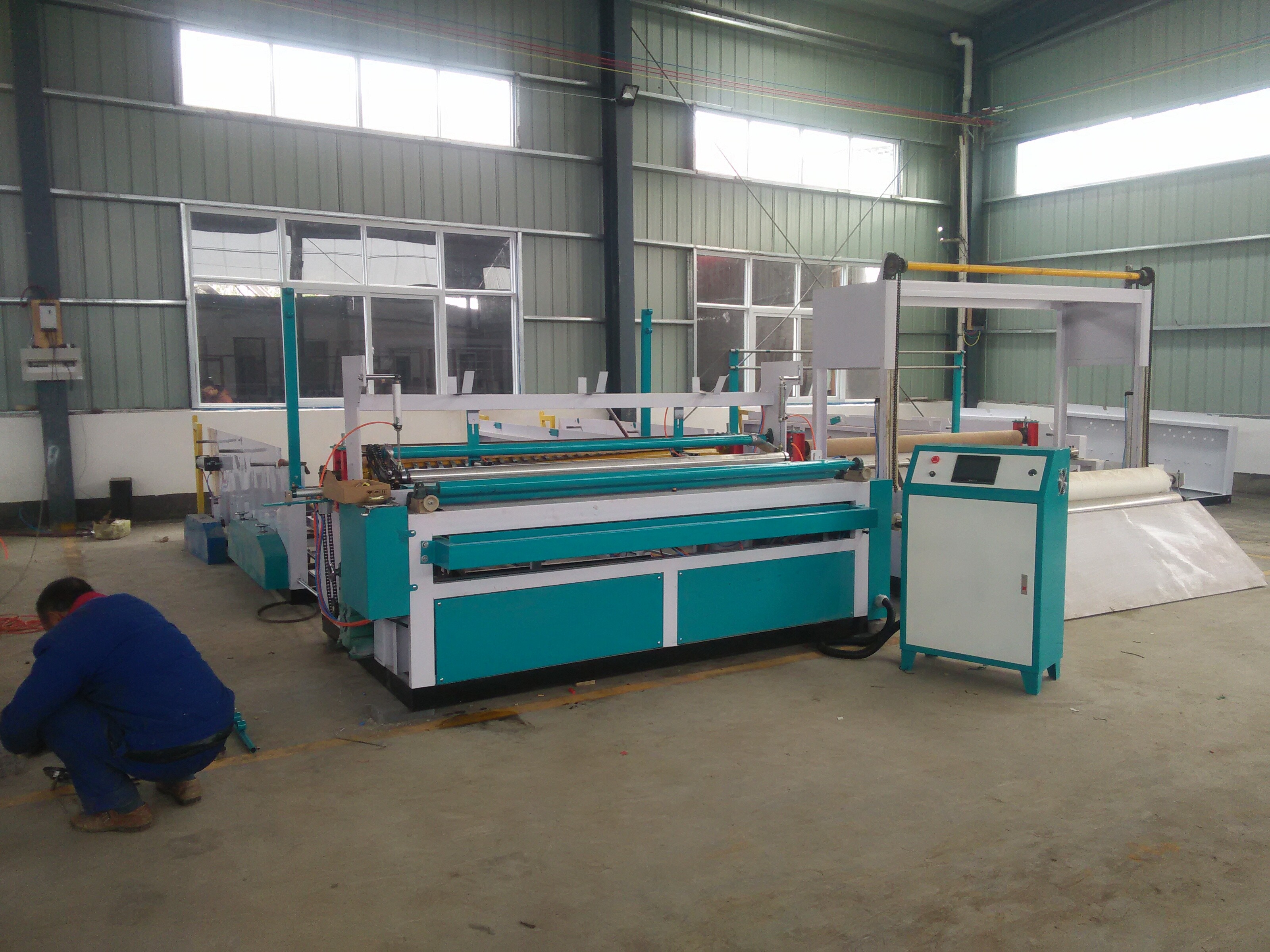 恭喜安徽阜陽(yáng)寧先生購(gòu)買(mǎi)衛(wèi)生紙加工設(shè)備和抽紙?jiān)O(shè)備