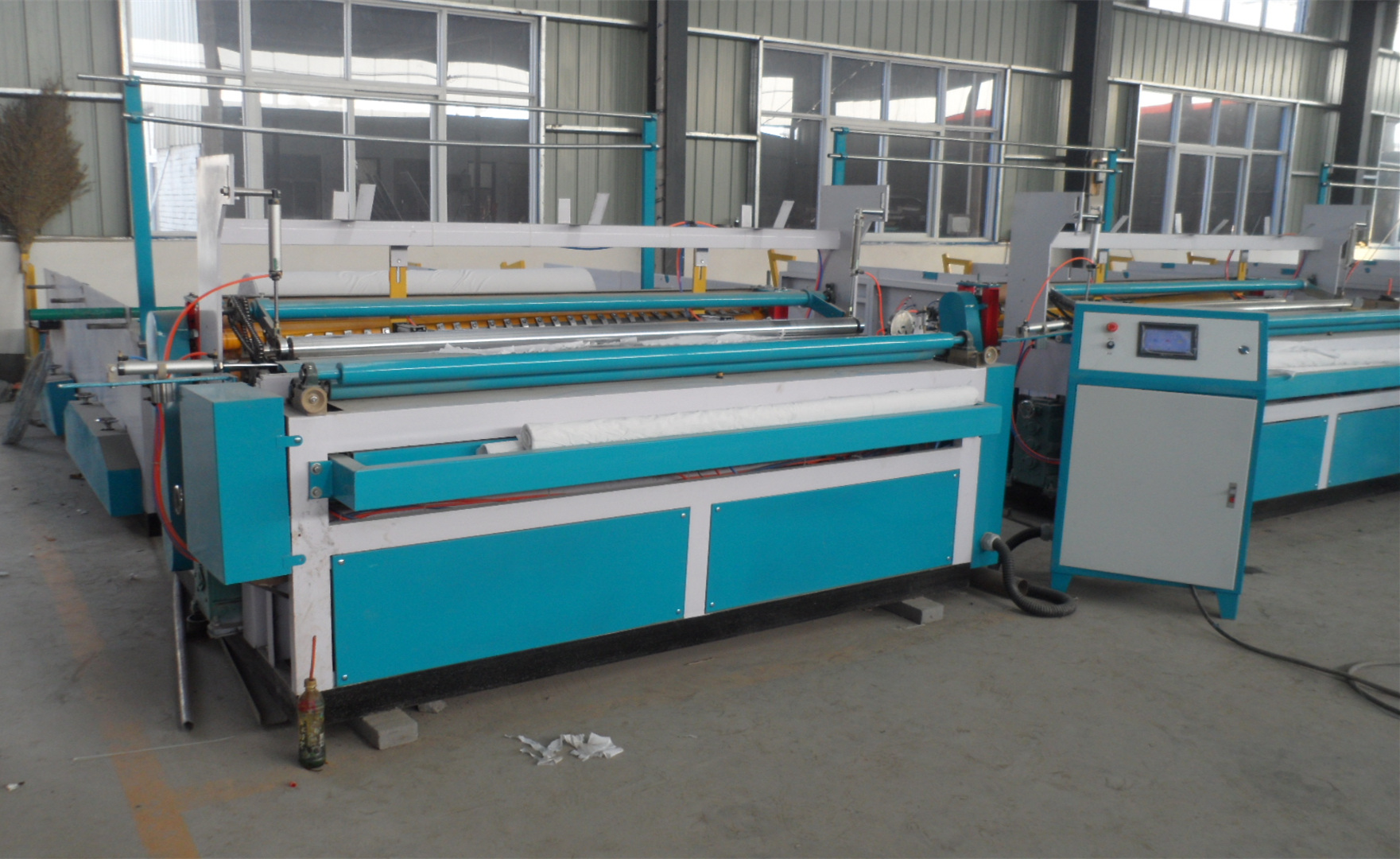 衛(wèi)生紙加工當(dāng)下熱門(mén)行業(yè)——商丘客戶(hù)訂購(gòu)衛(wèi)生紙加工設(shè)備